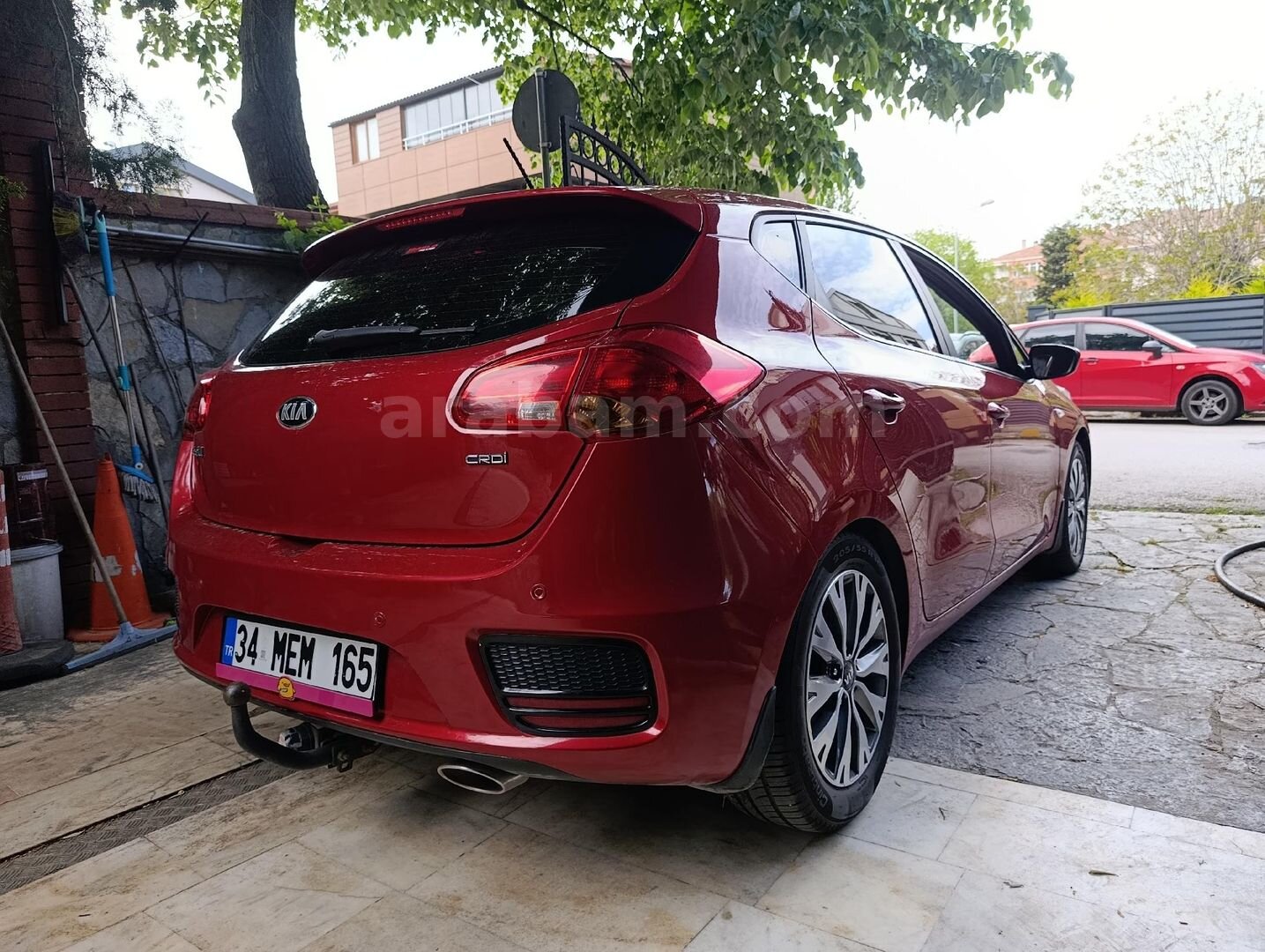 Sahibinden Kia Ceed 1.6 CRDi Comfort 2016 Model İstanbul 127.500 km Kırmızı 4