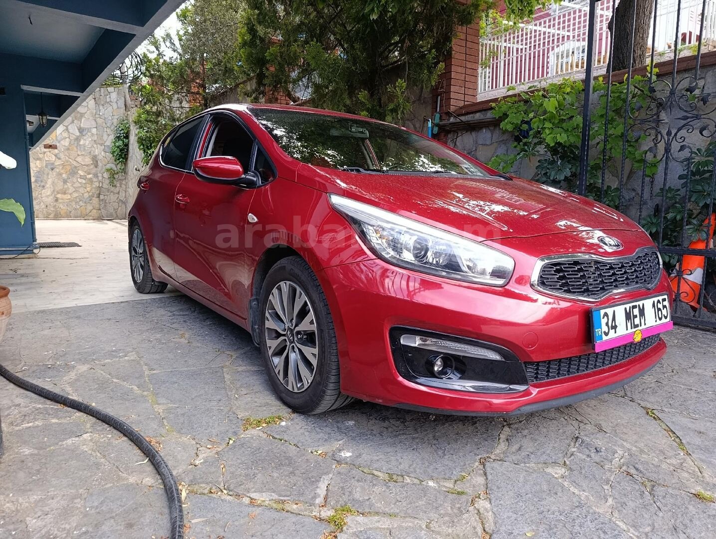 Sahibinden Kia Ceed 1.6 CRDi Comfort 2016 Model İstanbul 127.500 km Kırmızı 5
