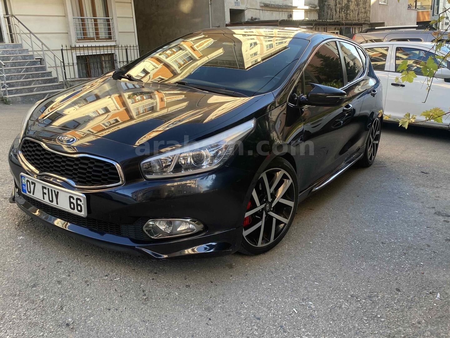Sahibinden Kia Ceed 1.6 CRDi Concept 2013 Model İstanbul 133.000 km Siyah 1