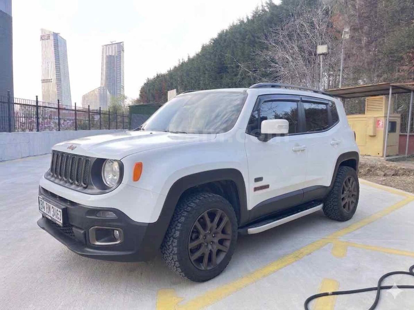 Sahibinden Jeep Renegade 1.4 MultiAir Limited 2016 Model İstanbul 90.000 km Beyaz 3