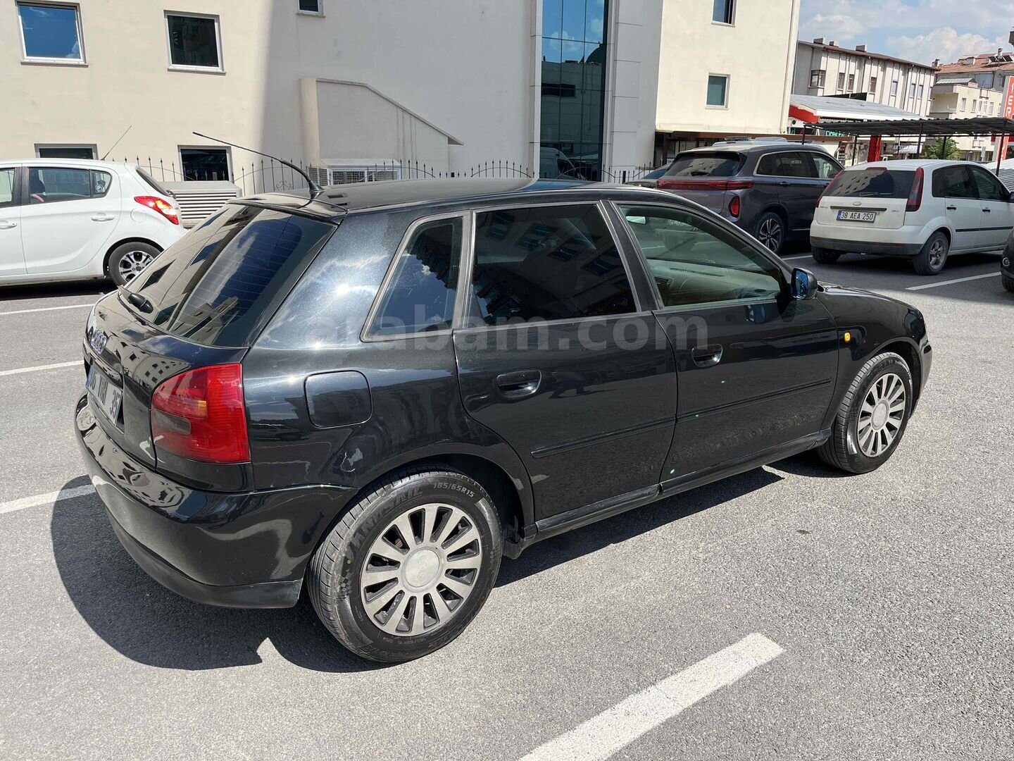Sahibinden Audi A3 Sportback 1.6 Ambiente 2000 Model Kayseri 268.000 km Siyah 5
