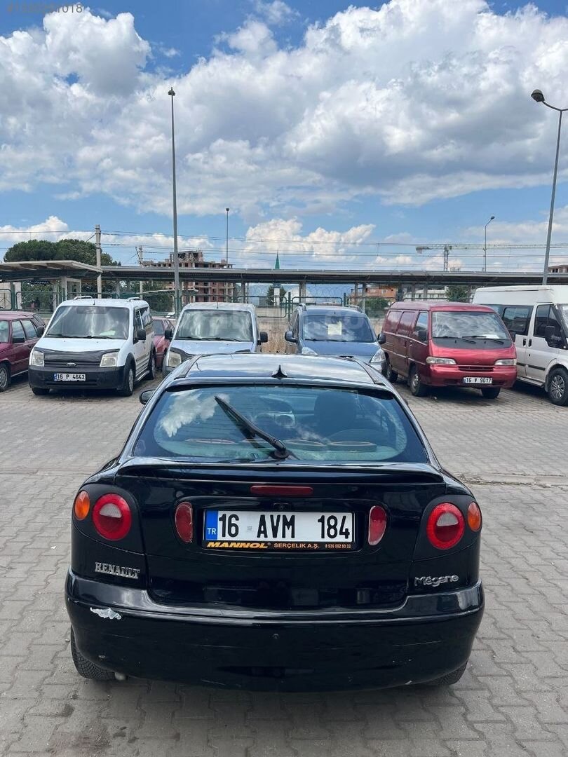 Galeriden Renault Megane 2.0 Coupe 1998 Model Bursa 210.000 km Siyah 6