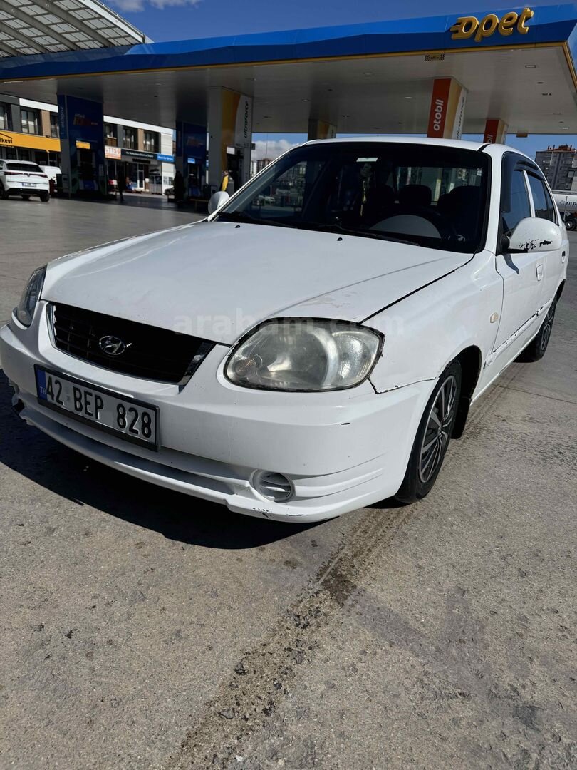 Sahibinden Hyundai Accent 1.5 CRDi Admire 2004 Model Konya 252.000 km Beyaz 4