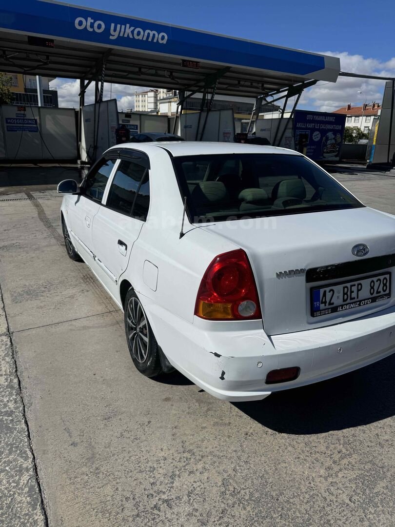 Sahibinden Hyundai Accent 1.5 CRDi Admire 2004 Model Konya 252.000 km Beyaz 7