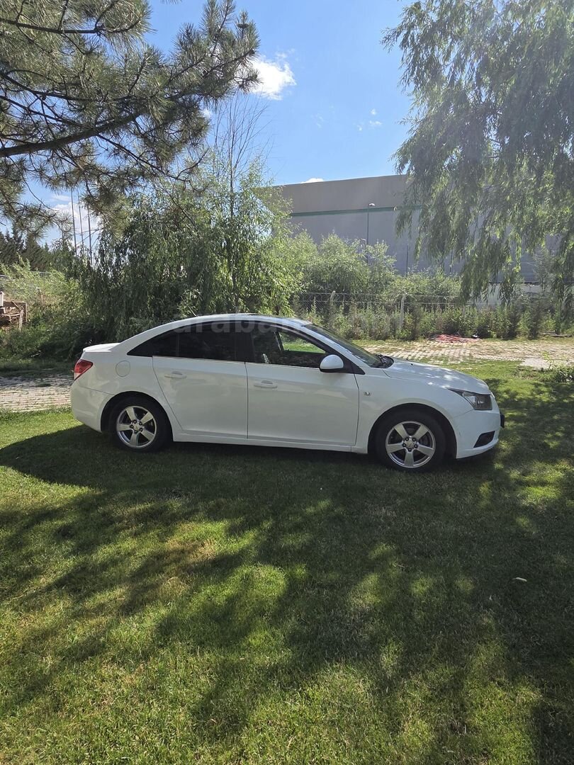 Sahibinden Chevrolet Cruze 1.6 LS 2010 Model Ankara 142.000 km Beyaz 5