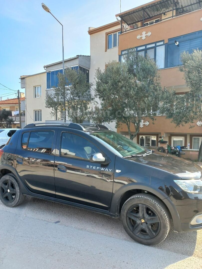 Sahibinden Dacia Sandero 0.9 TCe Stepway 2016 Model Balıkesir 106.000 km Siyah 7