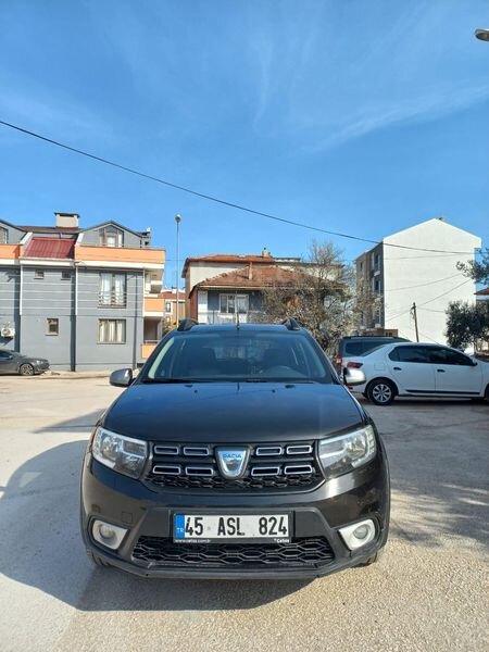 Sahibinden Dacia Sandero 0.9 TCe Stepway 2016 Model Balıkesir 106.000 km Siyah
