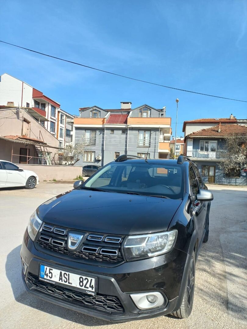 Sahibinden Dacia Sandero 0.9 TCe Stepway 2016 Model Balıkesir 106.000 km Siyah 2