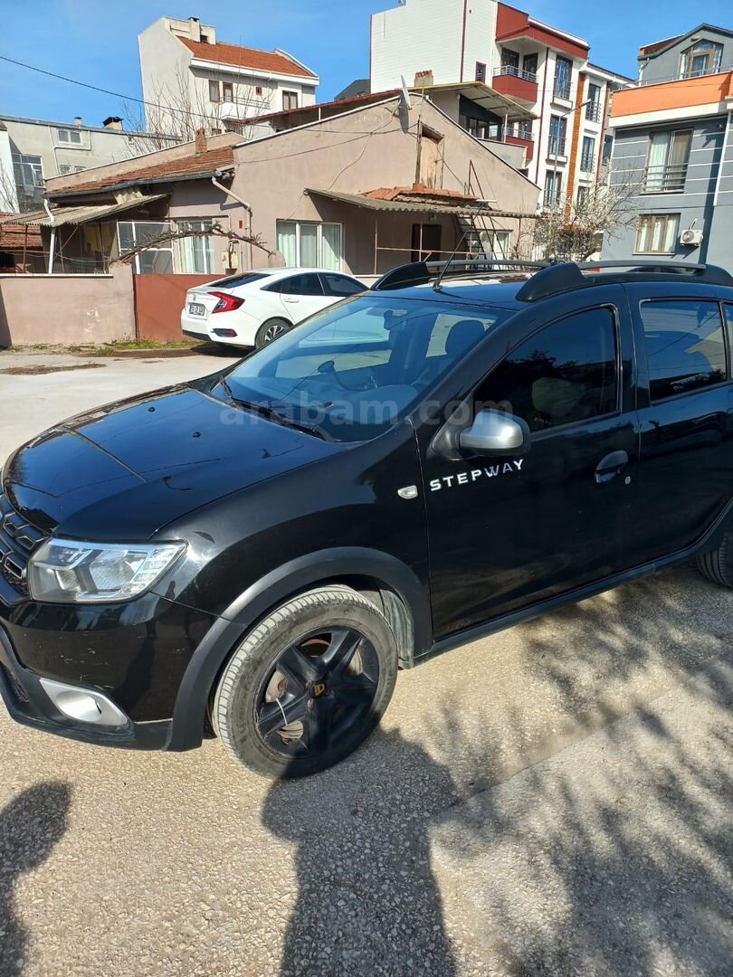 Sahibinden Dacia Sandero 0.9 TCe Stepway 2016 Model Balıkesir 106.000 km Siyah 3