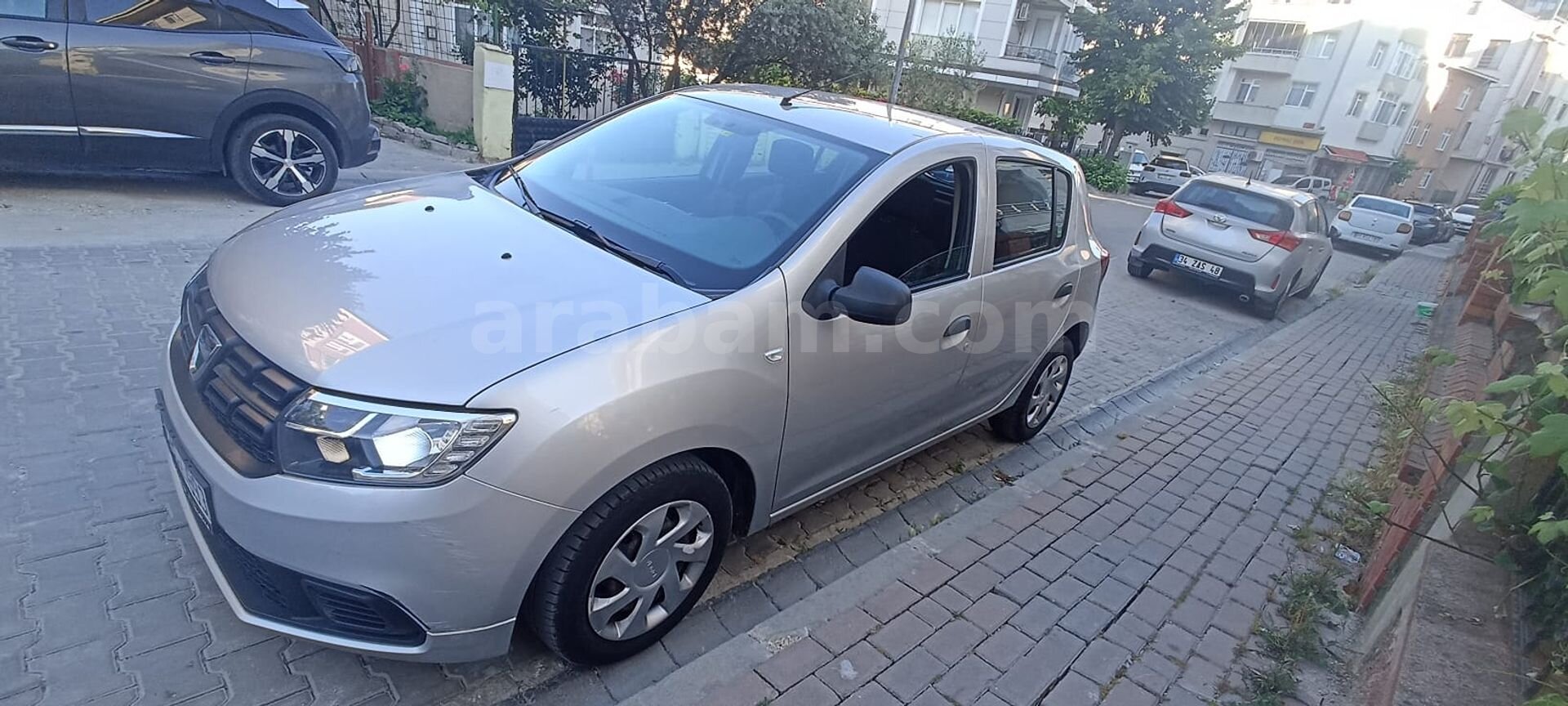 Sahibinden Dacia Sandero 1.0 Ambiance 2018 Model İstanbul 103.000 km Gri (Gümüş) 5