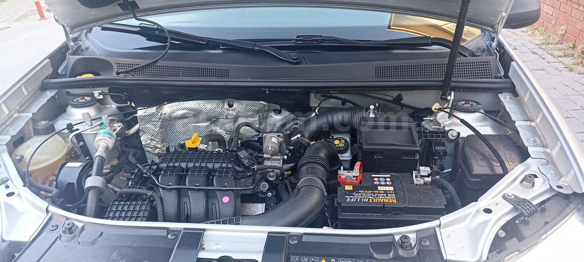 Sahibinden Dacia Sandero 1.0 Ambiance 2018 Model İstanbul 103.000 km Gri (Gümüş) 4