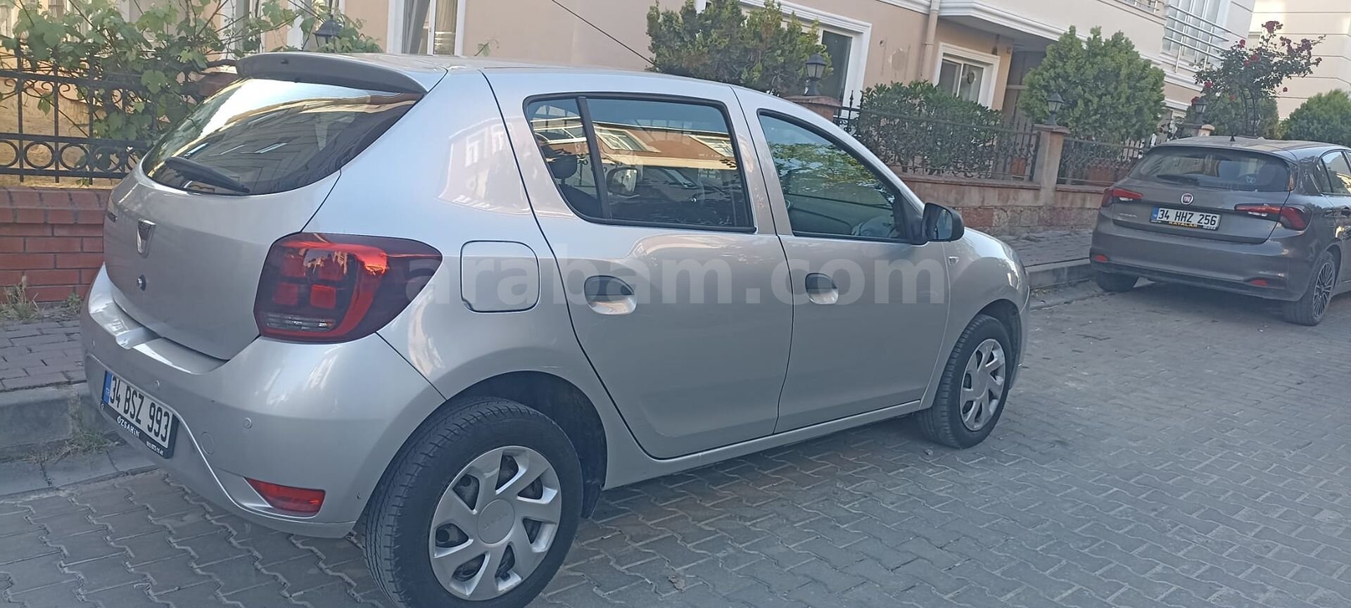 Sahibinden Dacia Sandero 1.0 Ambiance 2018 Model İstanbul 103.000 km Gri (Gümüş) 2