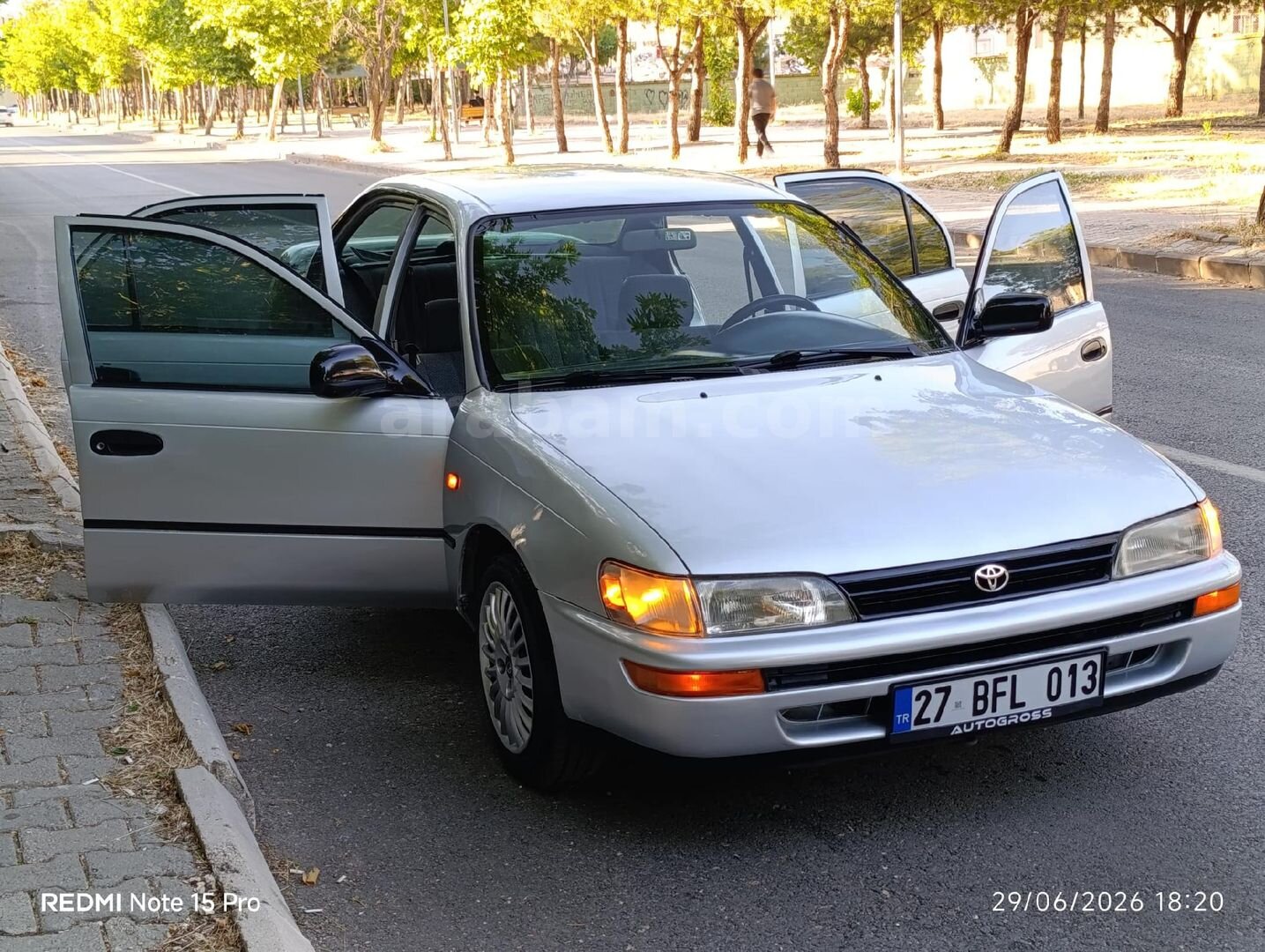 Sahibinden Toyota Corolla 1.3 XE 1998 Model Gaziantep 321.000 km Gri 7