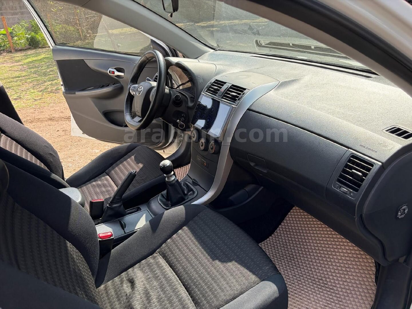 Sahibinden Toyota Corolla 1.33 Comfort 2012 Model Van 190.000 km Beyaz 5