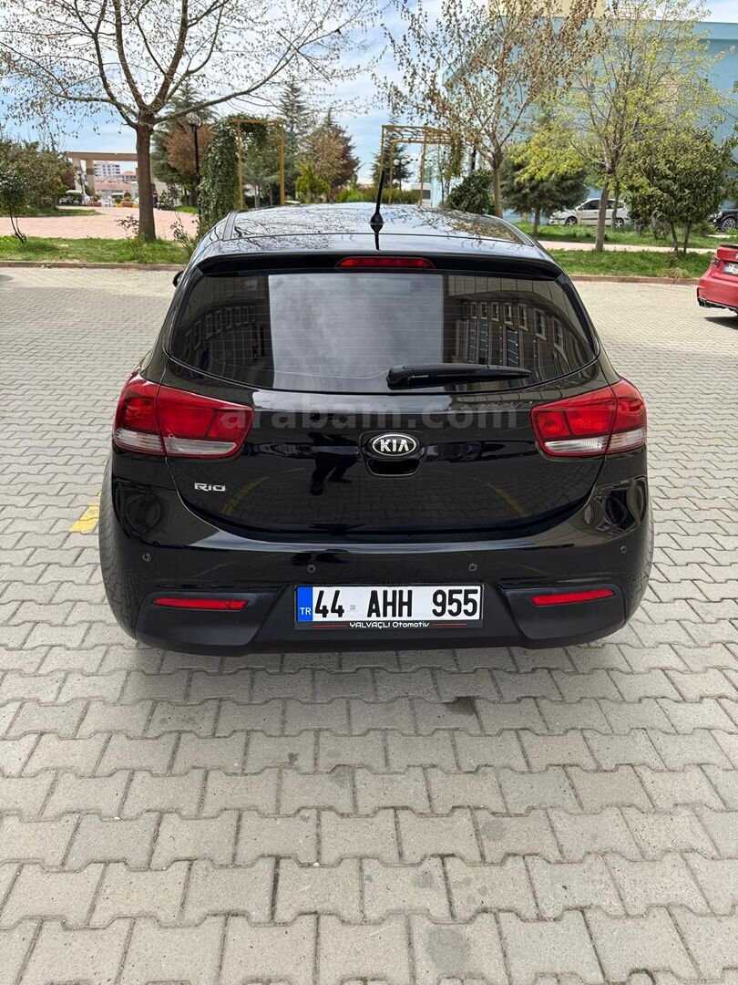 Sahibinden Kia Rio 1.4 CVVT Concept 2017 Model Malatya 191.000 km Siyah 7