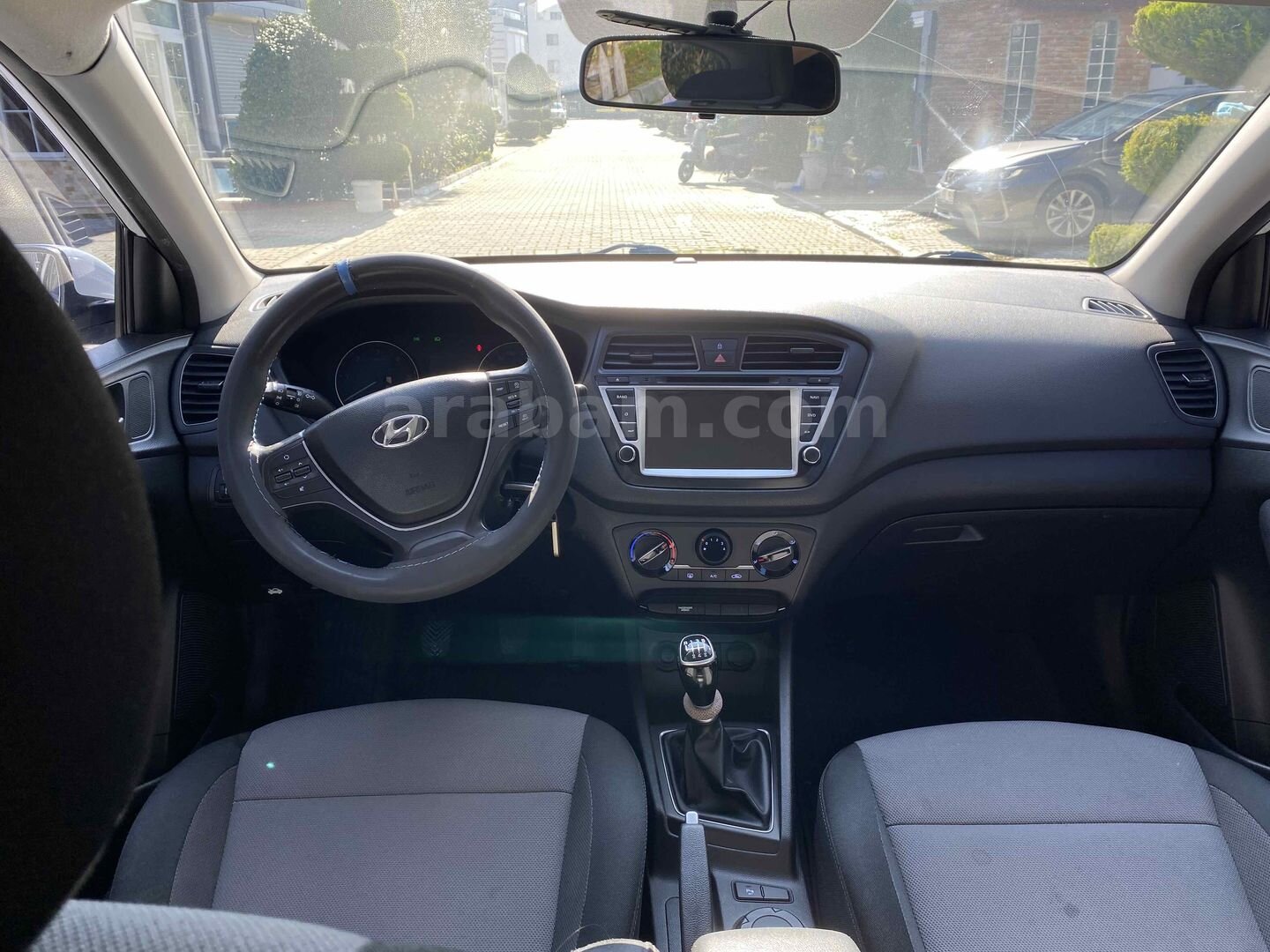 Sahibinden Hyundai i20 1.4 CRDi Style 2018 Model Manisa 132.000 km Beyaz 7