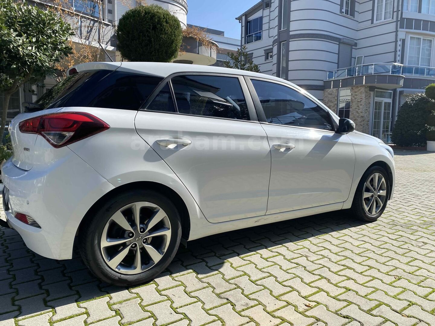 Sahibinden Hyundai i20 1.4 CRDi Style 2018 Model Manisa 132.000 km Beyaz 4
