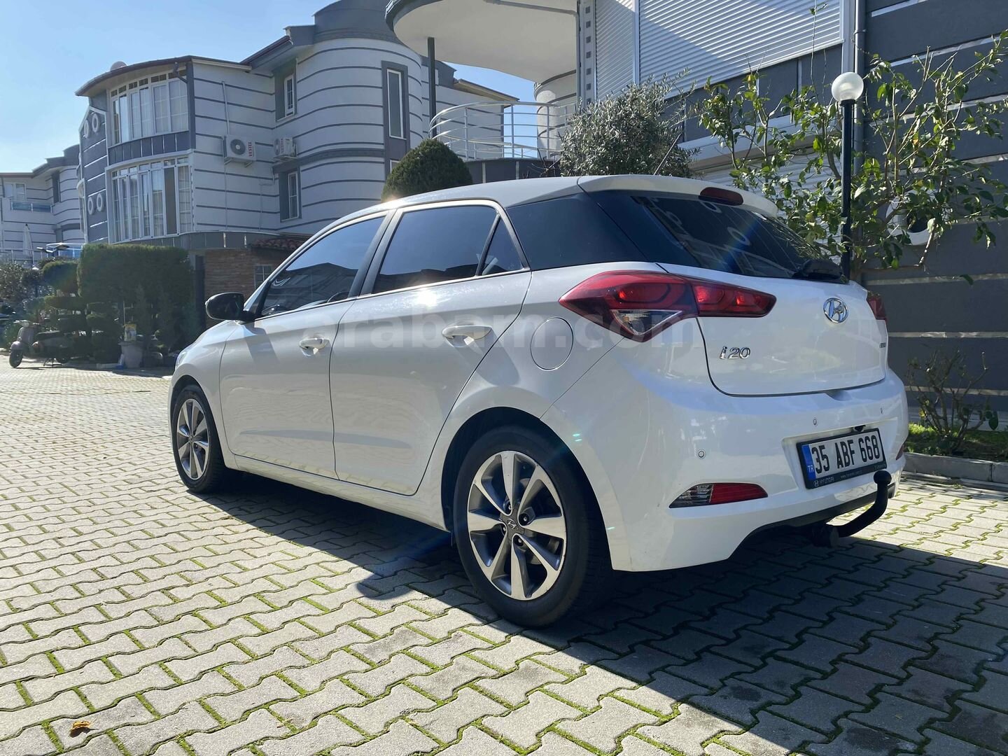 Sahibinden Hyundai i20 1.4 CRDi Style 2018 Model Manisa 132.000 km Beyaz 6