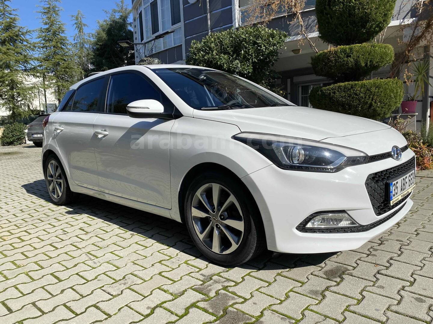 Sahibinden Hyundai i20 1.4 CRDi Style 2018 Model Manisa 132.000 km Beyaz 5