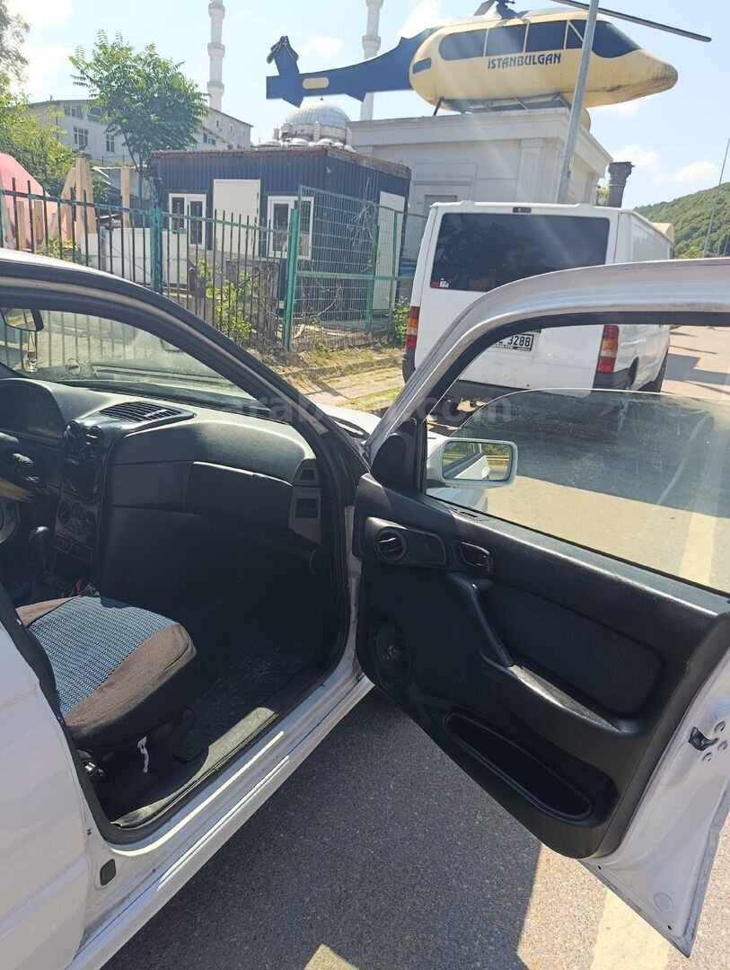 Sahibinden Alfa Romeo 146 1.4 TS 1998 Model İstanbul 233.200 km Beyaz 1