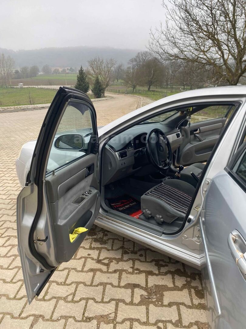 Sahibinden Chevrolet Lacetti 1.6 SX 2005 Model Bolu 303.000 km Gri 6