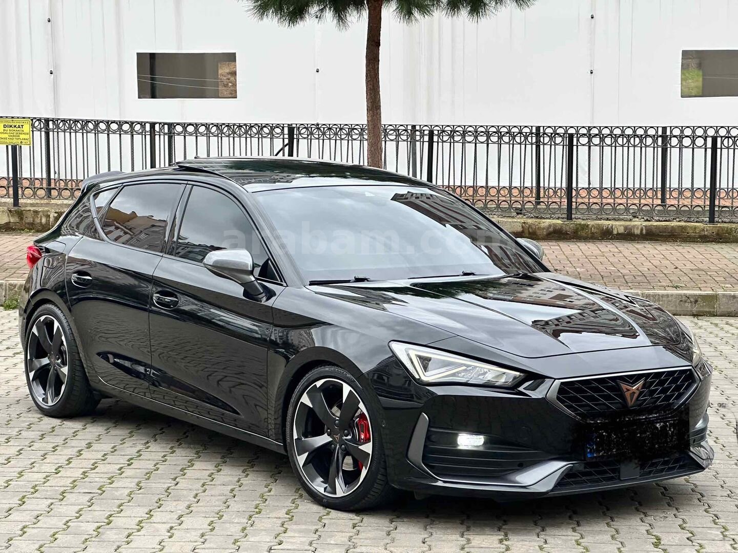 Sahibinden Cupra Leon 1.5 eTSI Standart 2023 Model Trabzon 75.000 km Siyah 2