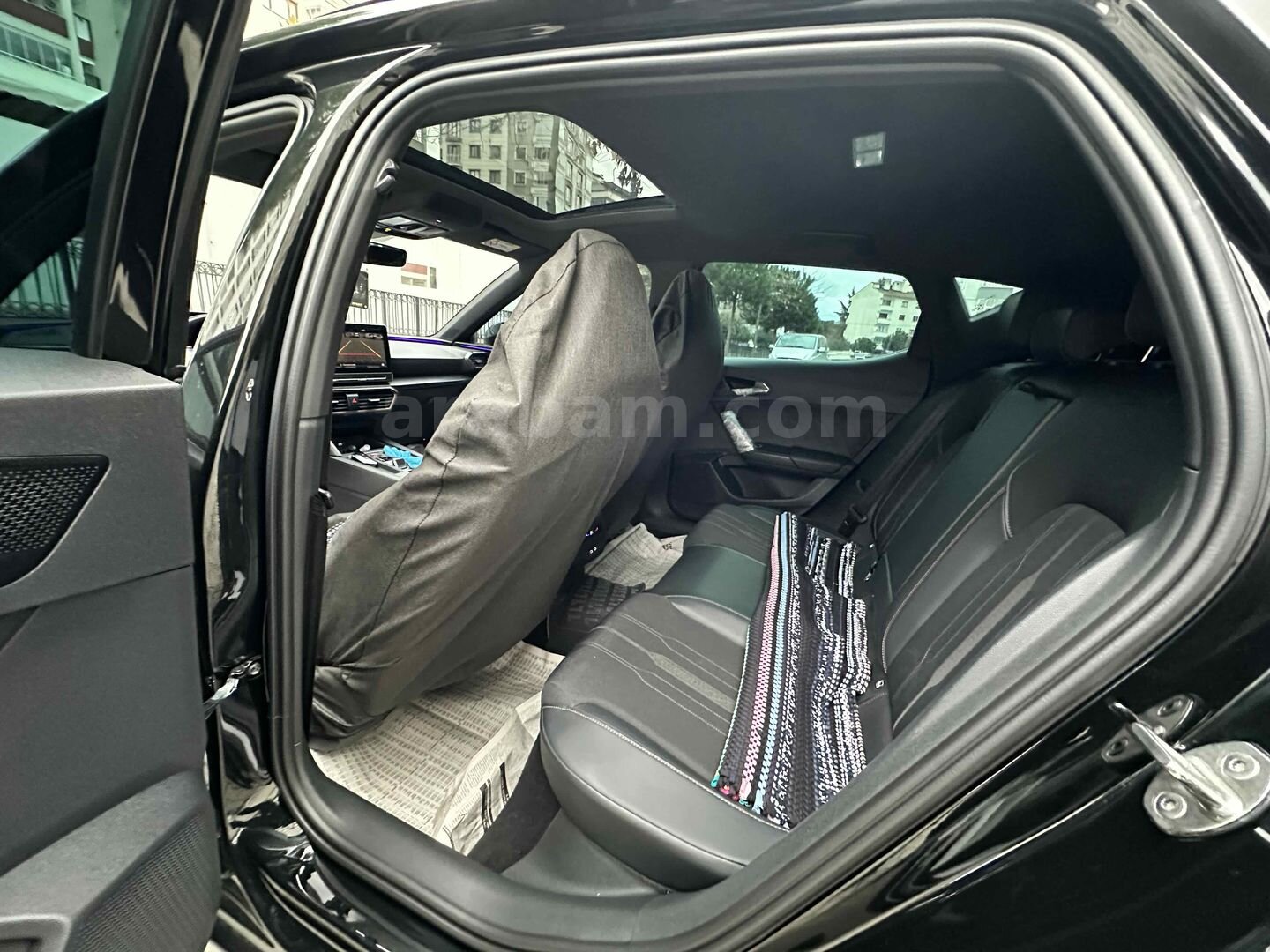 Sahibinden Cupra Leon 1.5 eTSI Standart 2023 Model Trabzon 75.000 km Siyah 7