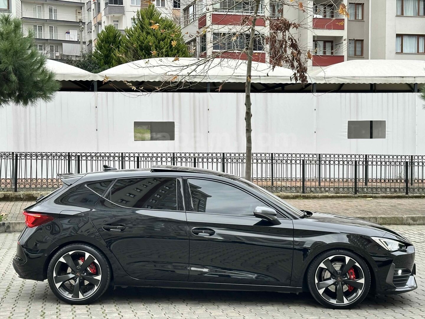 Sahibinden Cupra Leon 1.5 eTSI Standart 2023 Model Trabzon 75.000 km Siyah 3