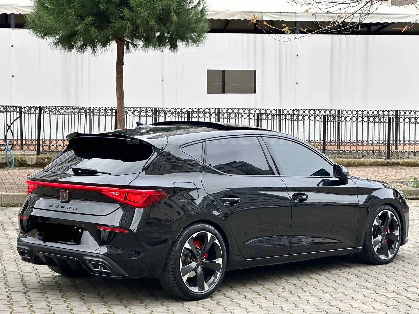 Sahibinden Cupra Leon 1.5 eTSI Standart 2023 Model Trabzon 75.000 km Siyah 4