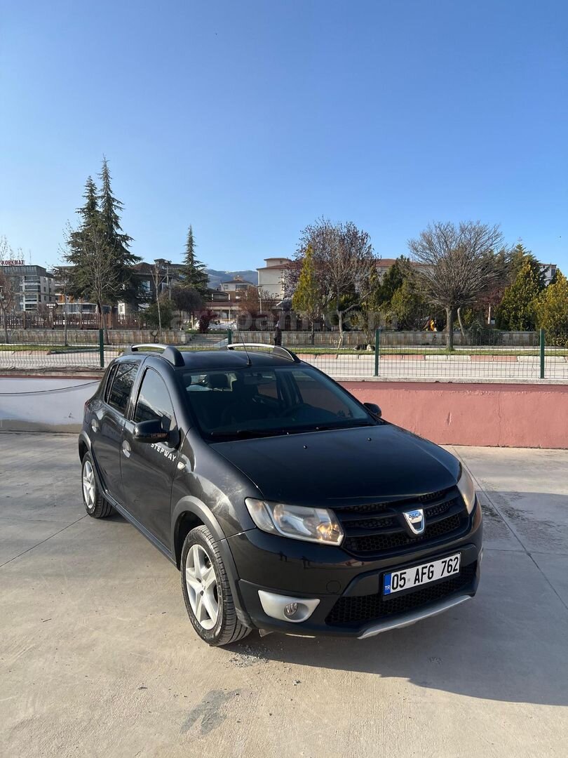 Sahibinden Dacia Sandero 1.5 dCi Stepway 2013 Model Amasya 88.000 km Siyah 2