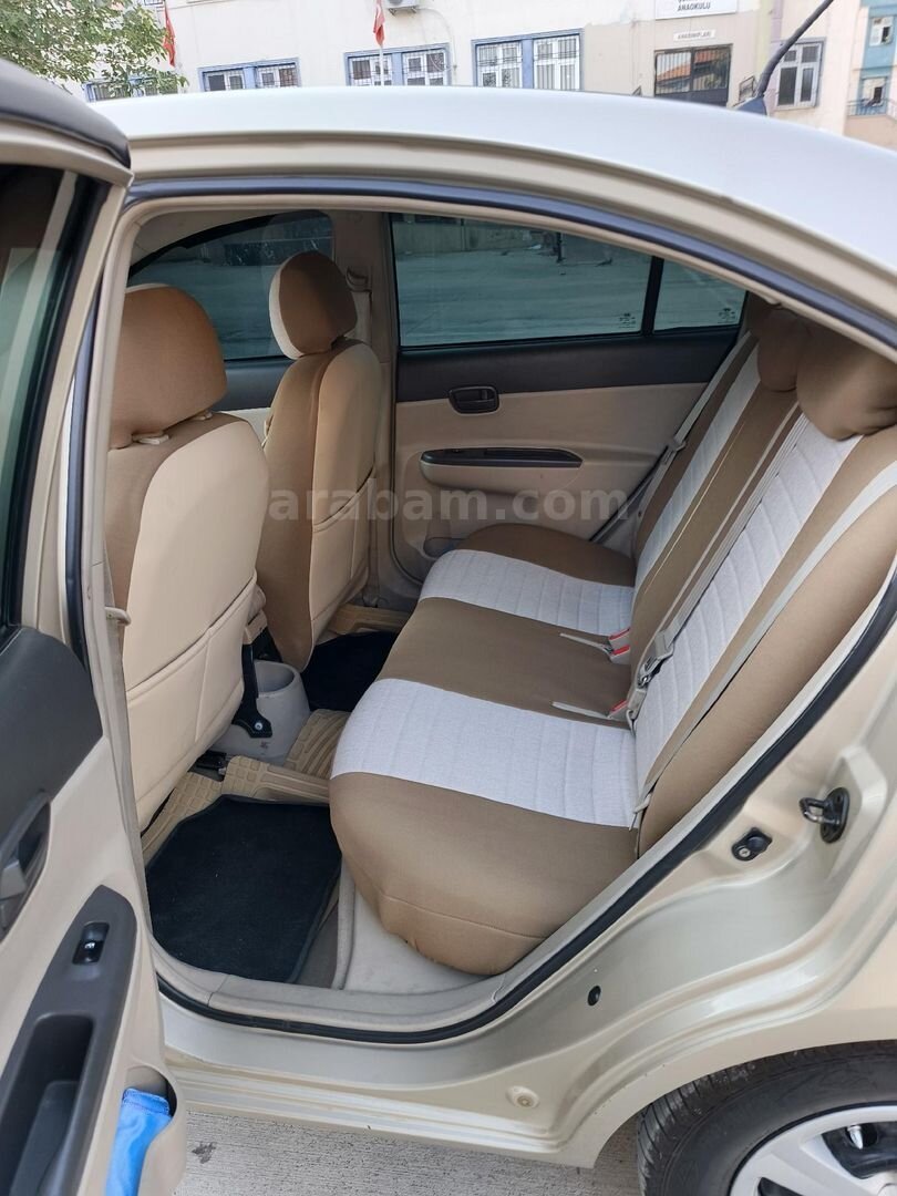 Sahibinden Hyundai Accent Era 1.5 CRDi-VGT Select 2006 Model Gaziantep 179.000 km Bej 4