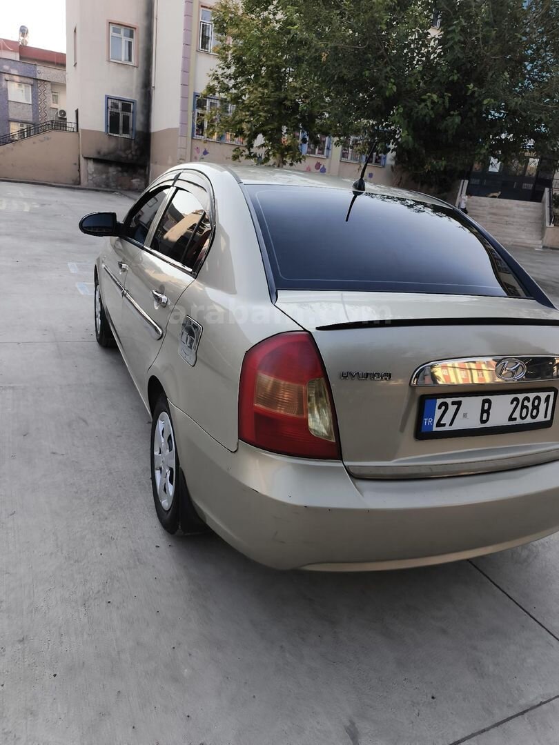 Sahibinden Hyundai Accent Era 1.5 CRDi-VGT Select 2006 Model Gaziantep 179.000 km Bej 3