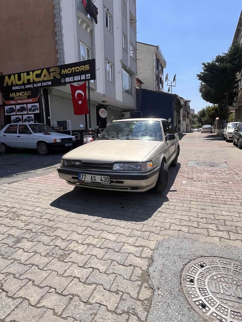 Galeriden Mazda 626 2.0 GLX 1990 Model İstanbul 290.000 km Şampanya 7