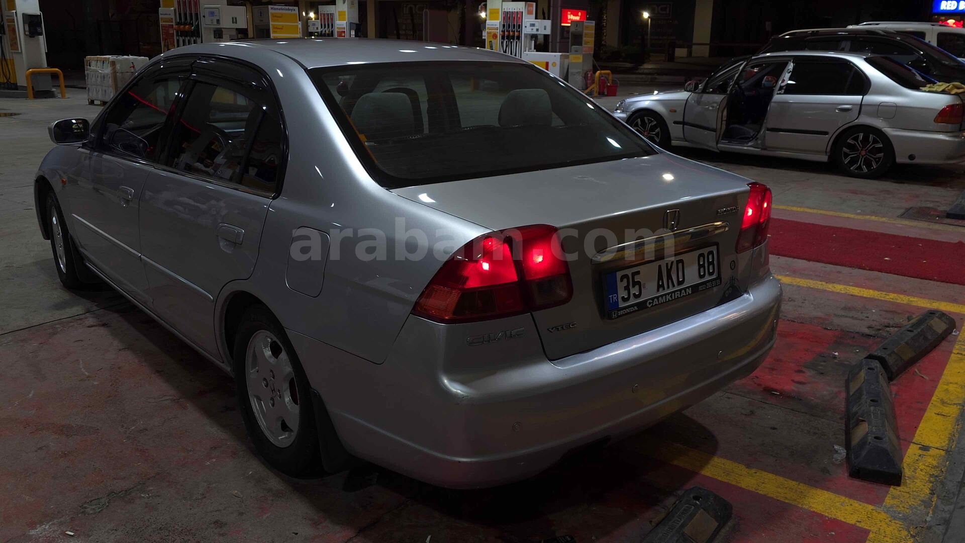 Sahibinden Honda Civic 1.6i VTEC ES 2002 Model İzmir 176.000 km Gri 3