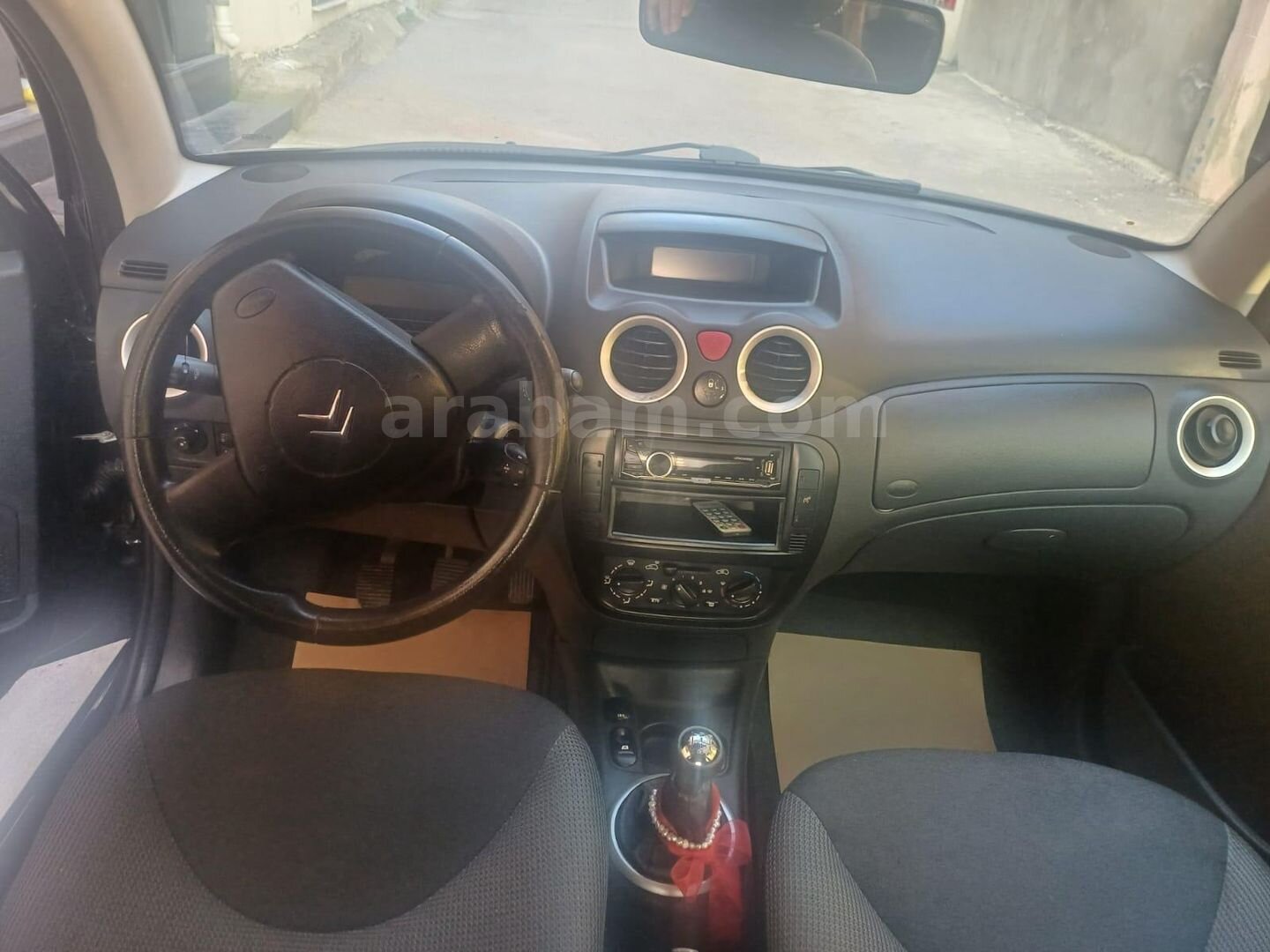 Sahibinden Citroen C3 1.4 X Furio 2009 Model İzmir 136.000 km Siyah 4