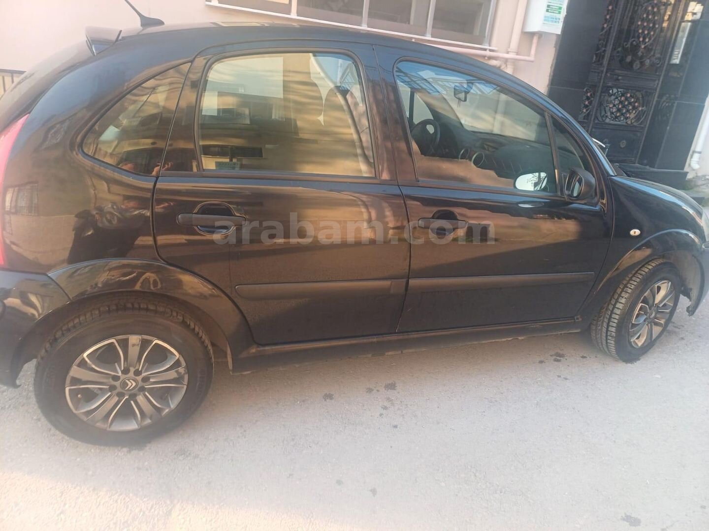 Sahibinden Citroen C3 1.4 X Furio 2009 Model İzmir 136.000 km Siyah 3