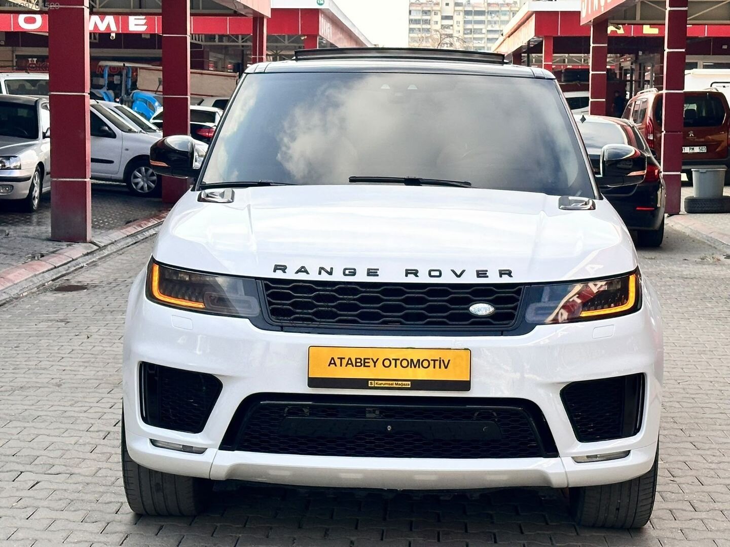 Galeriden Land Rover Range Sport 2.0 SD4 SE 2017 Model Adana 180.000 km Beyaz 2