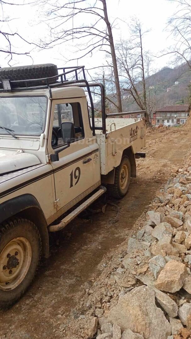 Sahibinden Land Rover Defender 110 2.5 D 1995 Model Trabzon 200.000 km Beyaz 4
