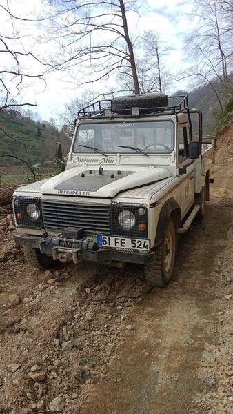 Sahibinden Land Rover Defender 110 2.5 D 1995 Model Trabzon 200.000 km Beyaz