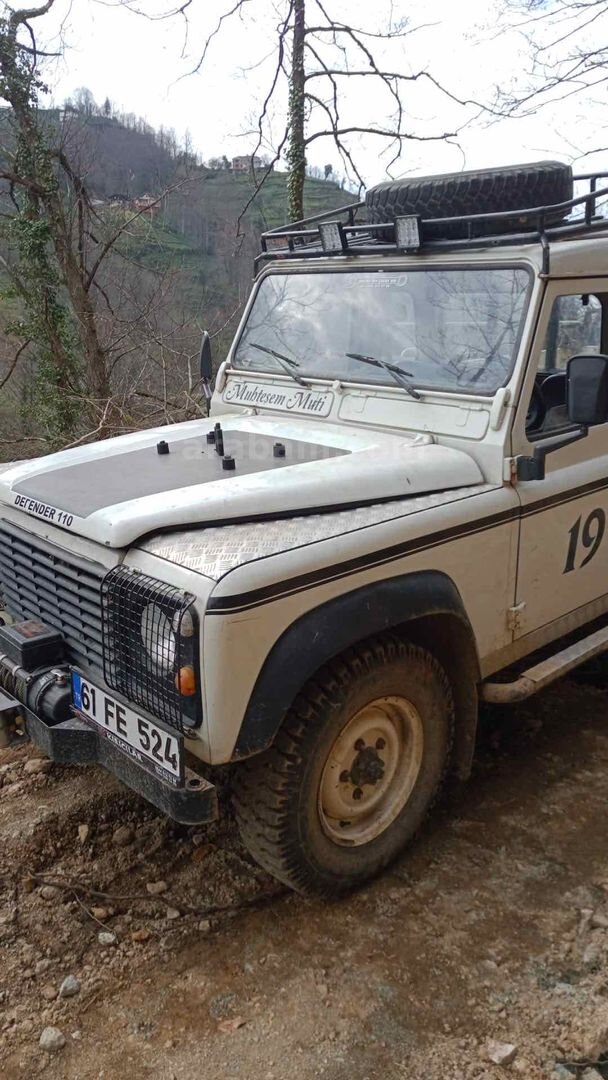 Sahibinden Land Rover Defender 110 2.5 D 1995 Model Trabzon 200.000 km Beyaz 3