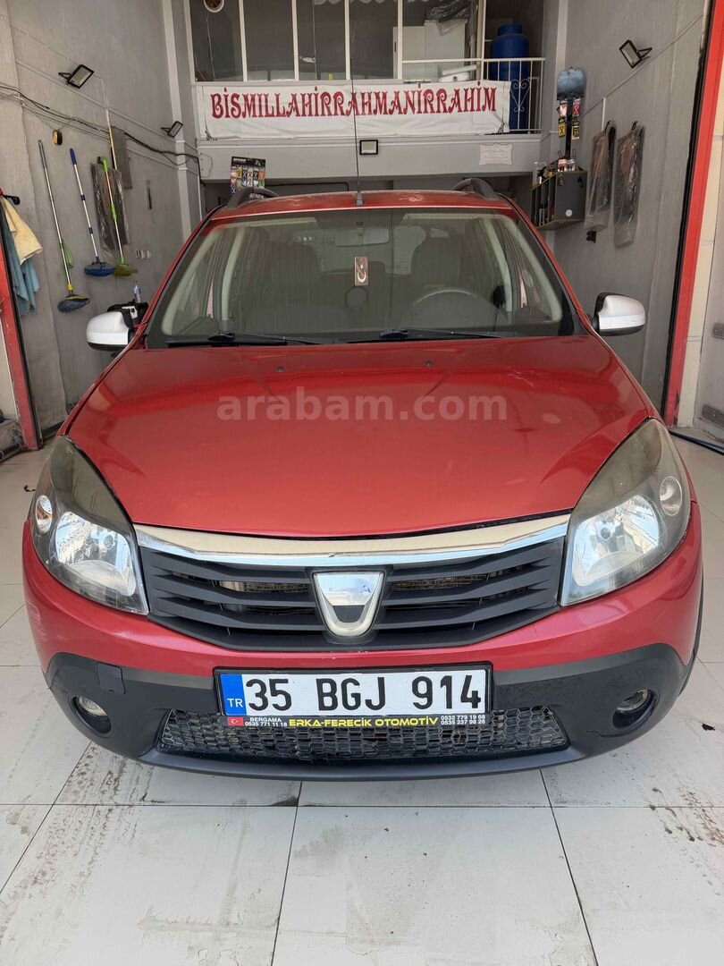 Galeriden Dacia Sandero 1.5 dCi Stepway 2012 Model İzmir 233.000 km Kırmızı 2