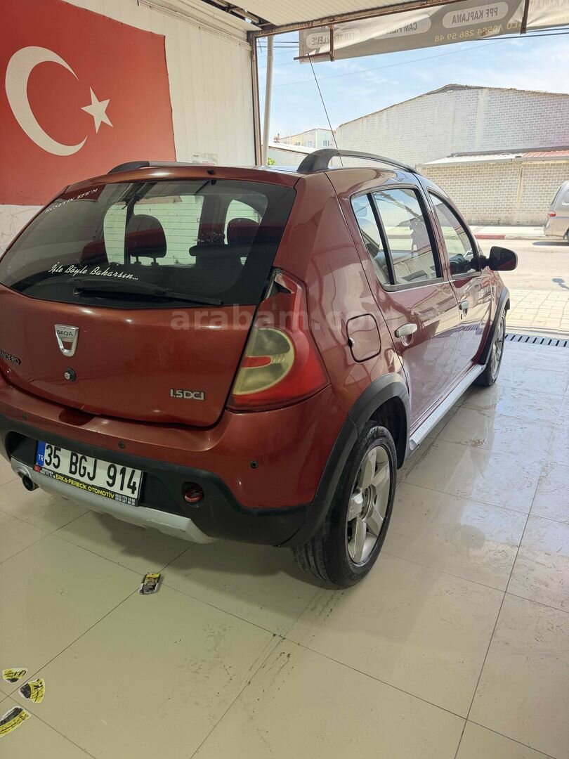 Galeriden Dacia Sandero 1.5 dCi Stepway 2012 Model İzmir 233.000 km Kırmızı 6