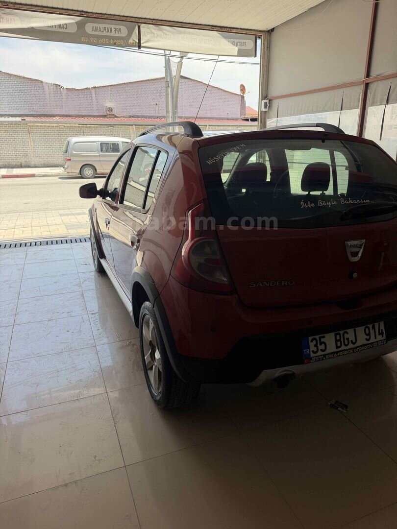 Galeriden Dacia Sandero 1.5 dCi Stepway 2012 Model İzmir 233.000 km Kırmızı 5