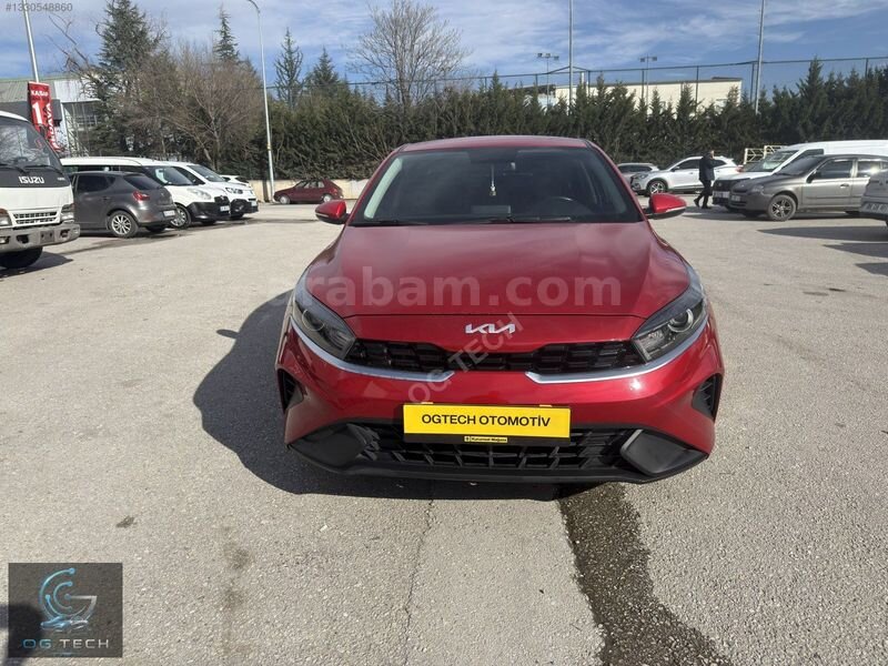 Galeriden Kia Cerato 1.6 MPI Elegance 2022 Model Ankara 98.000 km Kırmızı