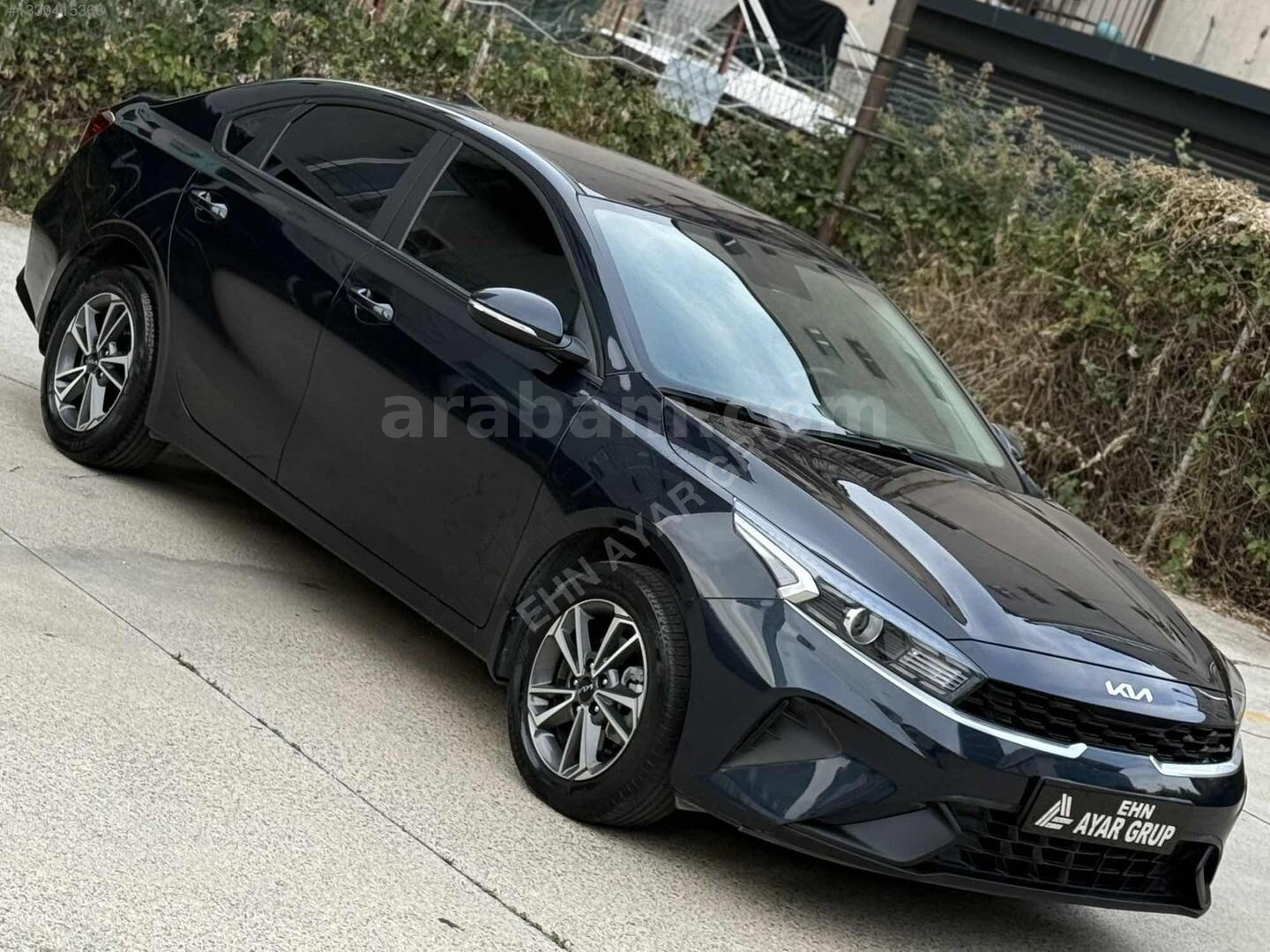 Galeriden Kia Cerato 1.6 MPI Elegance 2023 Model İstanbul 51.000 km Lacivert 4