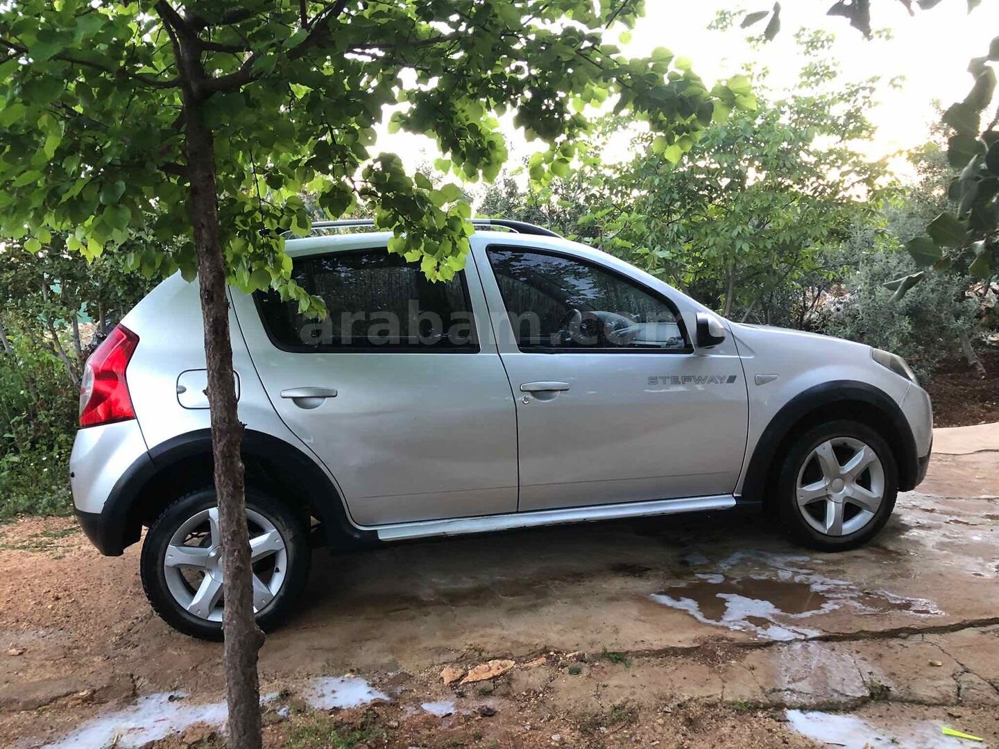 Sahibinden Dacia Sandero 1.5 dCi Stepway 2011 Model Mersin 275.000 km Gri (Gümüş) 5