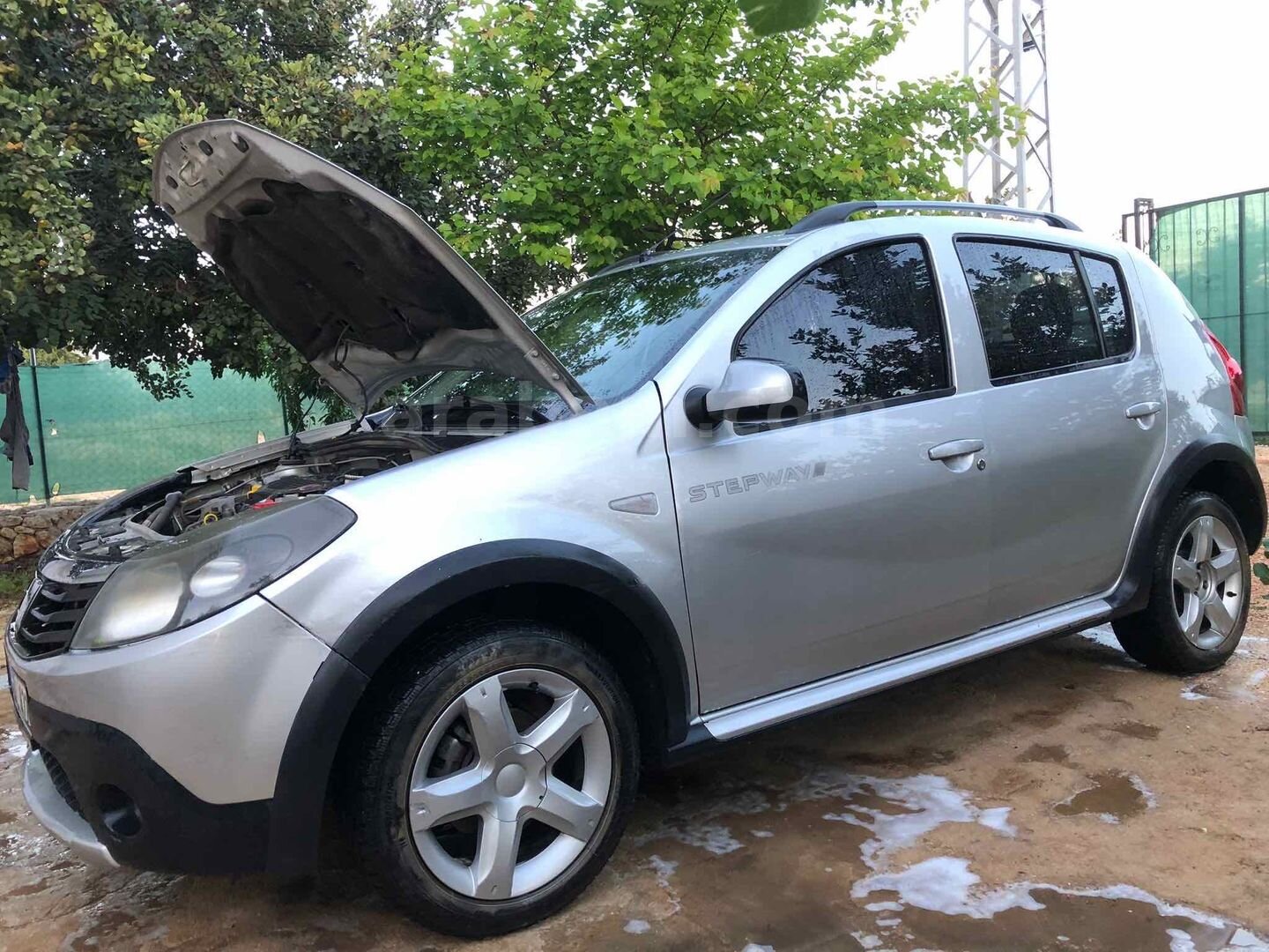 Sahibinden Dacia Sandero 1.5 dCi Stepway 2011 Model Mersin 275.000 km Gri (Gümüş) 6