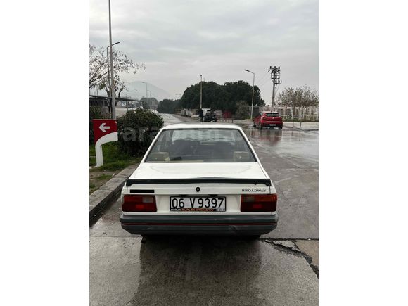 Sahibinden Renault R 9 1.4 Broadway GTE 1990 Model Manisa 270.000