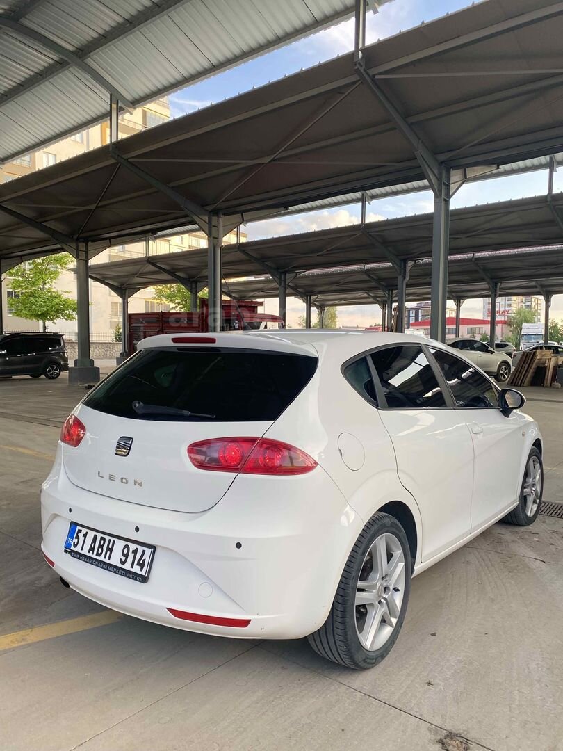 Sahibinden Seat Leon 1.6 TDI CR Style 2012 Model Niğde 243.000 km Beyaz 5