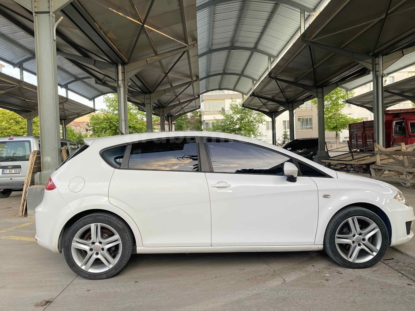 Sahibinden Seat Leon 1.6 TDI CR Style 2012 Model Niğde 243.000 km Beyaz 2